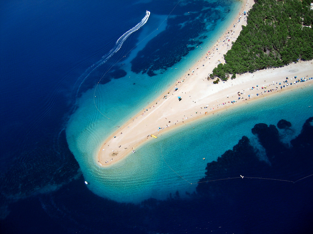 Zlatni Rat(Golden Horn) beach